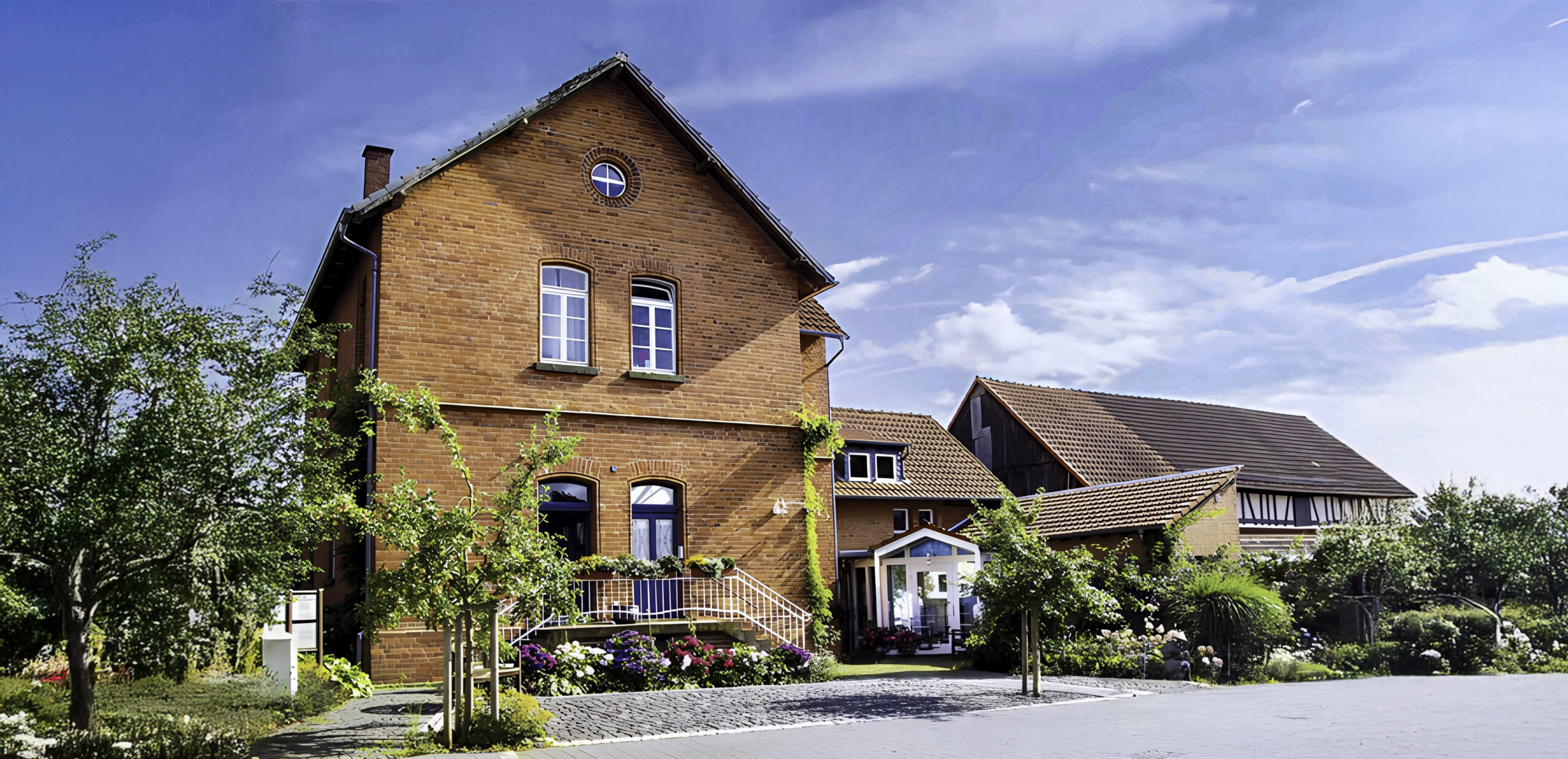 Arztpraxis Alte Schule – Grünberg Weitershain